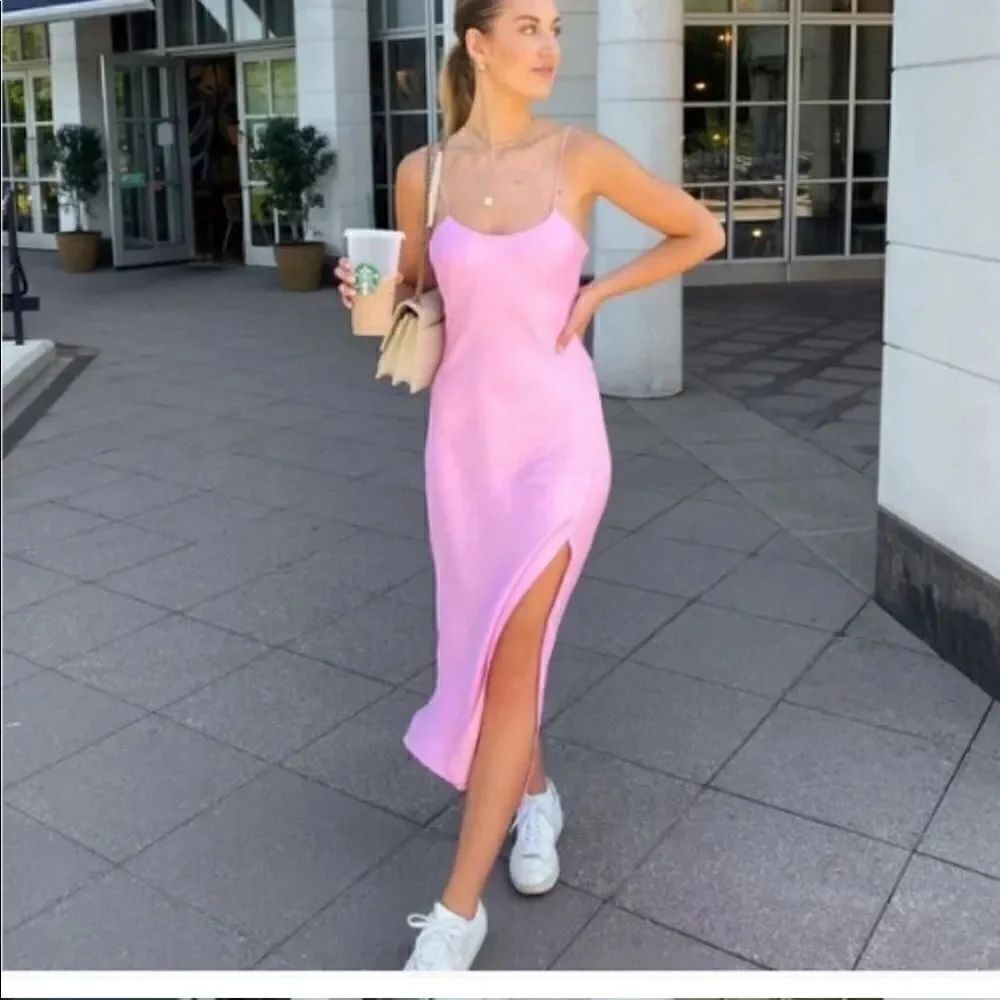 Zara Bloggers favorite SATIN EFFECT SLIP DRESS pink size large